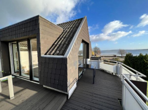 BEACH HOUSE II - Penthousewohnung in Bestlage mit sonniger Dachterrasse und top Meerblick, Harrislee